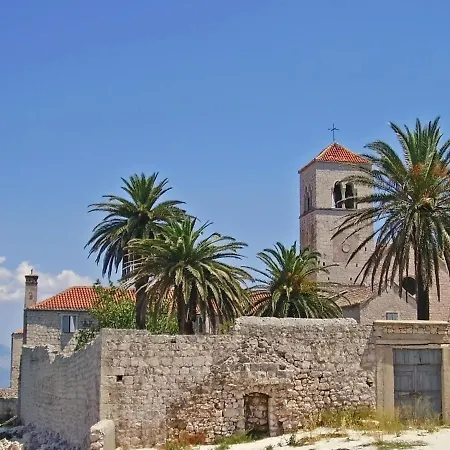 In Okrug Gornji With Seaview, Balcony, Air Condition, Wifi